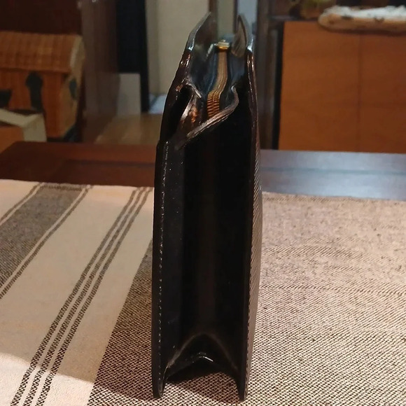 Louis Vuitton Black Epi Clutch Bag - Picture 4 of 16